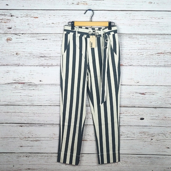 UNIQ Pants - UNIQ Belted Striped Pants